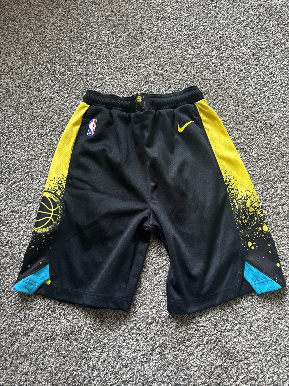 NWOT Boy's Nike Pacers City Edition Basketball Shorts Sz M